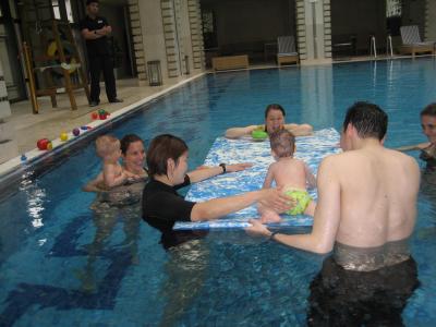 Babyschwimmen 3 Babyschwimmen 3